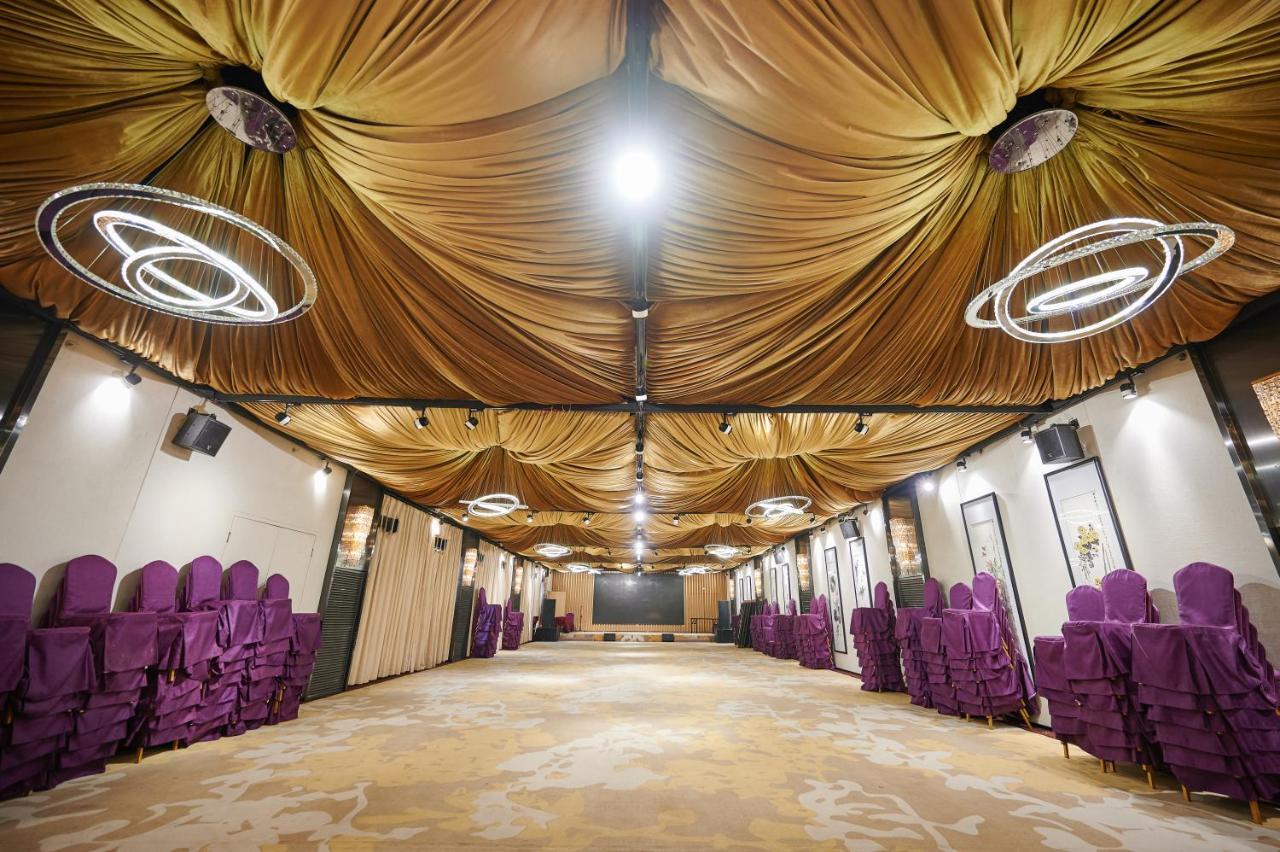 Foshan Jinlai Holiday Hotel Luaran gambar